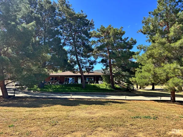 3412 Indian Rock Rd, Lake Isabella, CA 93240