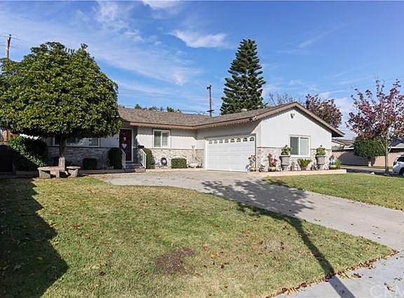 2nd image of 1406 Hollowell St