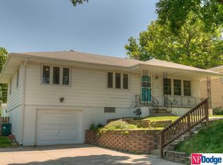 2721 S 49th St, Omaha, NE 68106