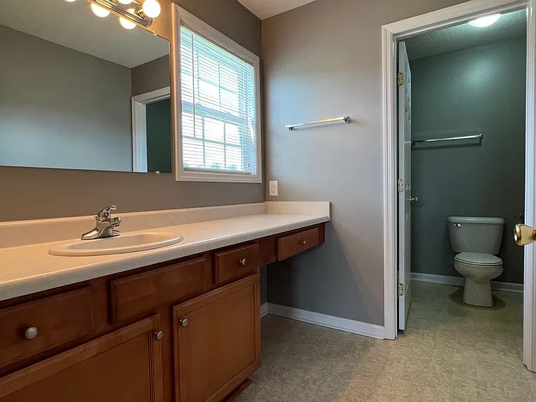 304 Mann St — Photo 23