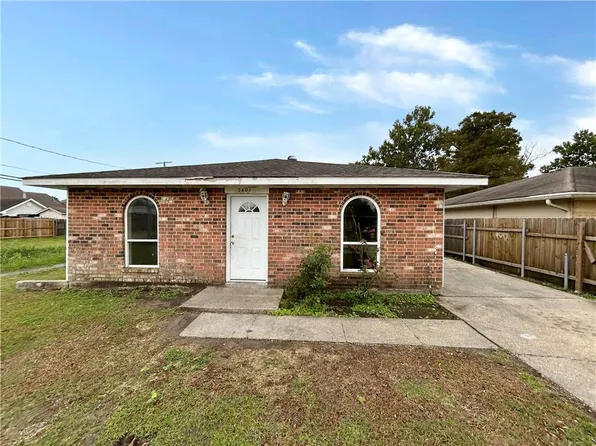 2401 Taffy Dr, Marrero, LA 70072