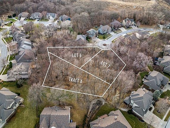 3rd image of 6111-6113 Persimmon Ct