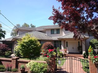 6555 49th Ave SW, Seattle, WA 98136