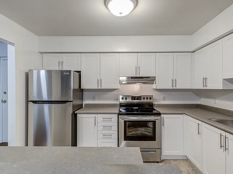 320 Emms Dr — Photo 5