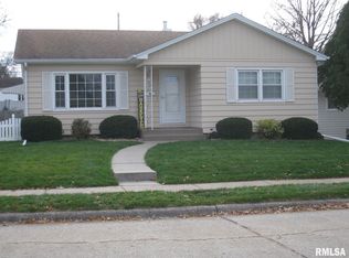 1543 Northlawn Rd, Davenport, IA 52804