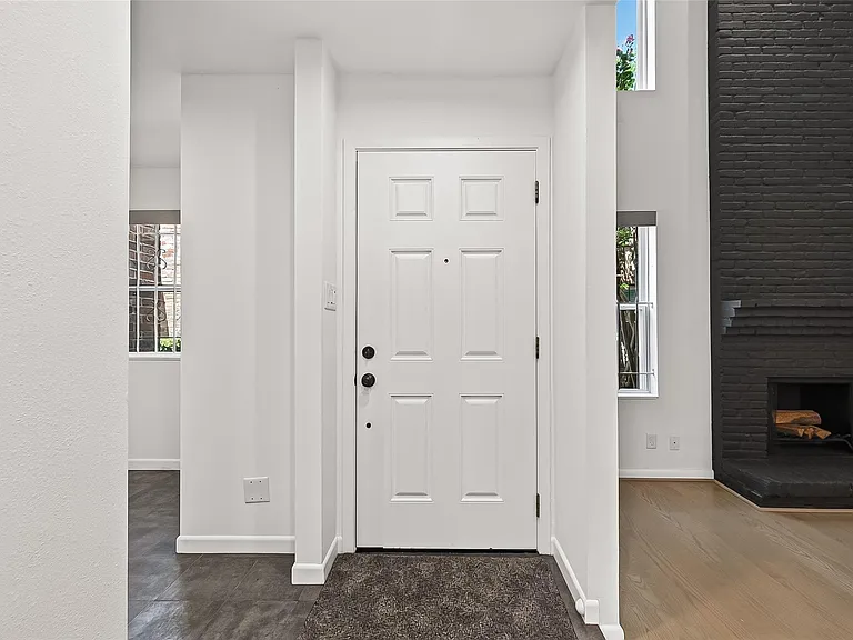 5524 Beverlyhill St #2 — Photo 7