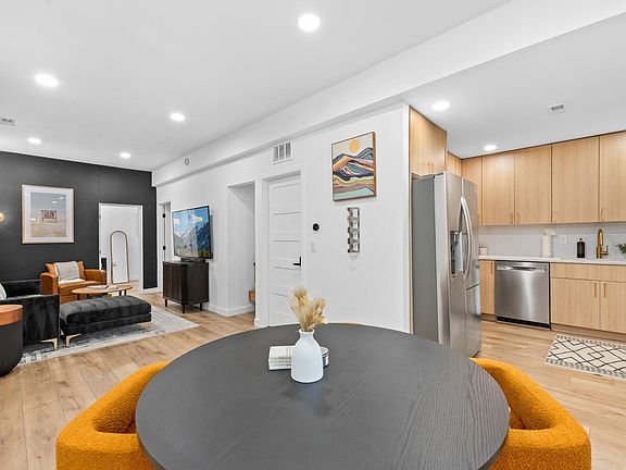 5th image of 1503 S Sherman St #2