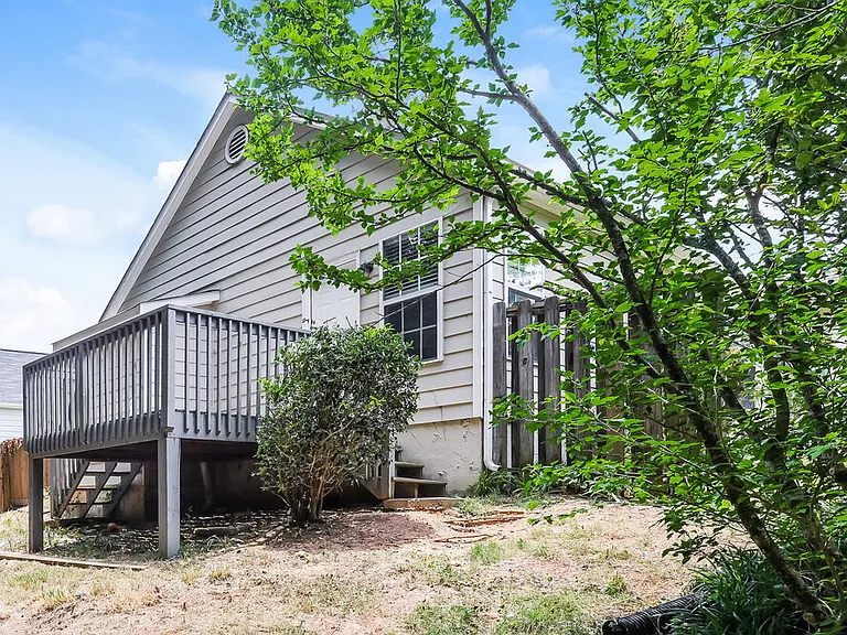 1310 Waterton Trl — Photo 15