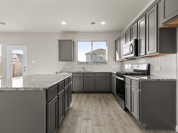 21737 Southern Valley
