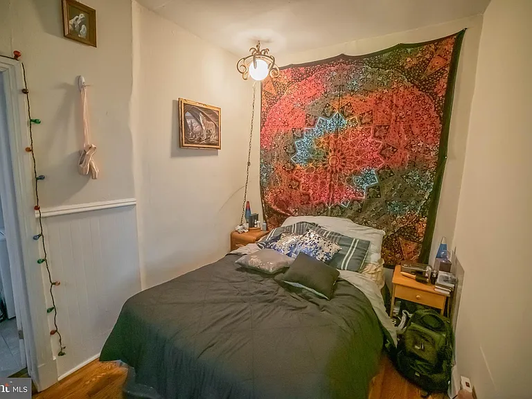 257 S 20th St #2R — Photo 6