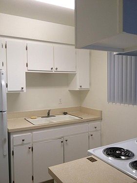 1st image of 5925 Woodland St APT 14