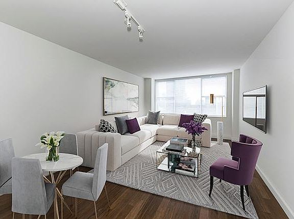 3rd image of 45 W 60th St APT 7D