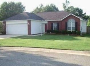 103 Roaring Forks Dr, Bonaire, GA 31005
