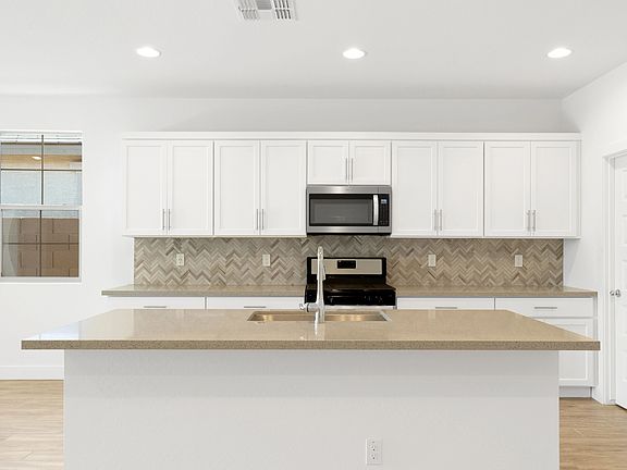 Homesite 210 Kitchen