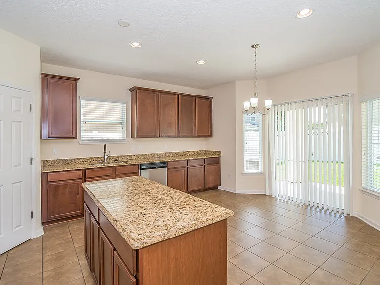 451 Forest Meadow Ln — Photo 6
