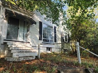 1952 Hubbard Masury Rd, Hubbard, OH 44425