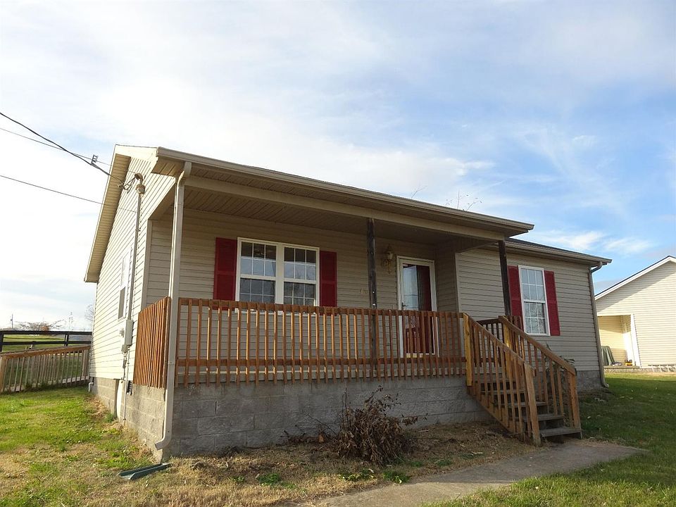1st image of 300 Willow St