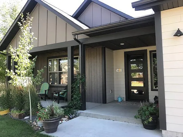 118 Gloria Ct — Photo 3