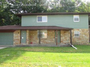 961 Valley View Dr, Plainfield, IN 46168