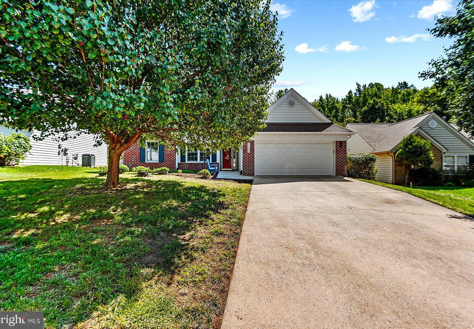 3 bed, 2.0 bath, 1603 sqft, $3,800 — Photo 2