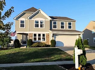 2144 Crossridge Dr, Batavia, OH 45103