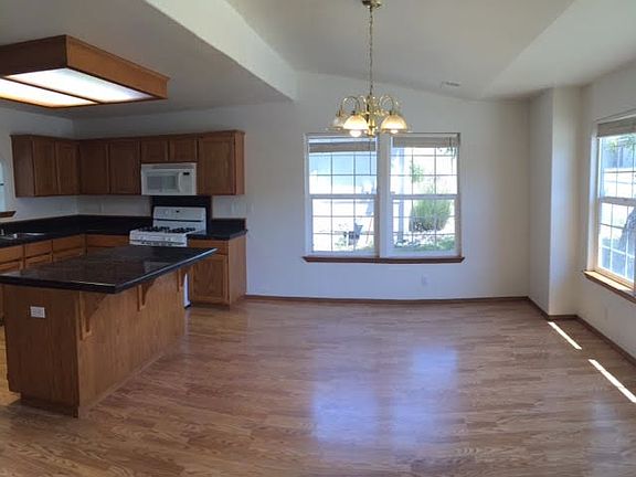 2nd image of 300 Higgins St