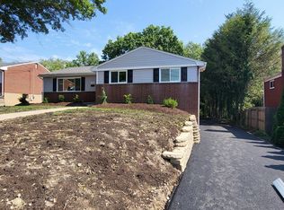 696 Macbeth Dr, Pittsburgh, PA