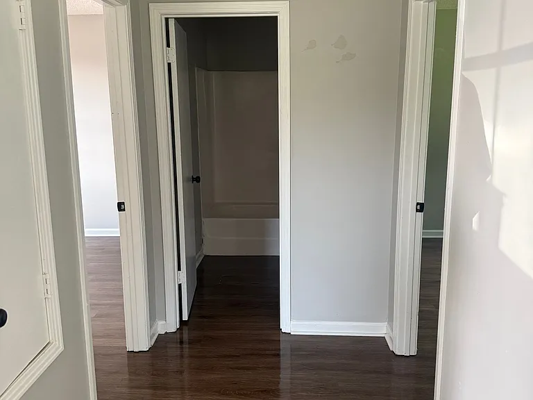 108 N Bond Ave #1 — Photo 4