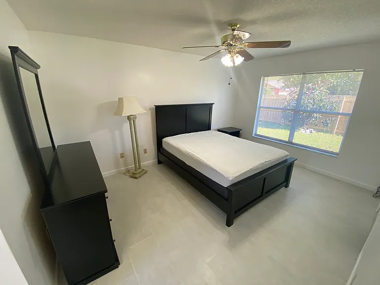 2403 Albaca Dr — Photo 9