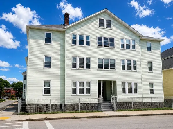 18 Caprera Rd, Worcester, MA 01604
