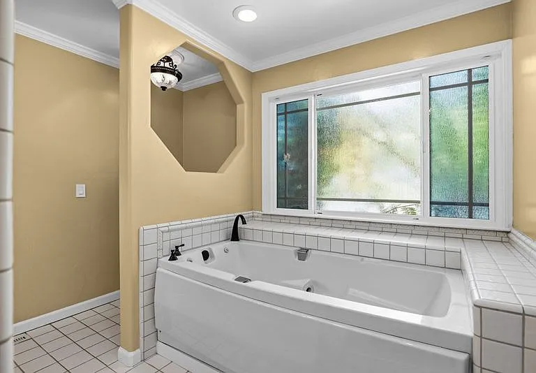 8 Shepherds Pl — Photo 30