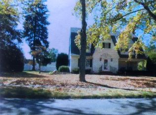 1033 Cambridge Rd, Coshocton, OH 43812