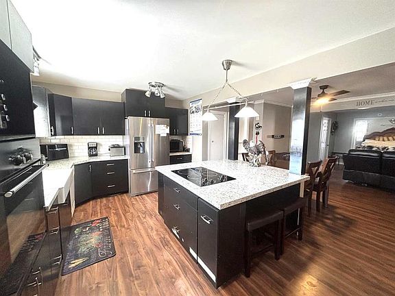 3rd image of 4806 E 47th St
