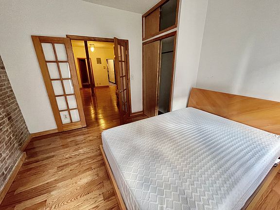 2nd image of 415 W 44th St #10