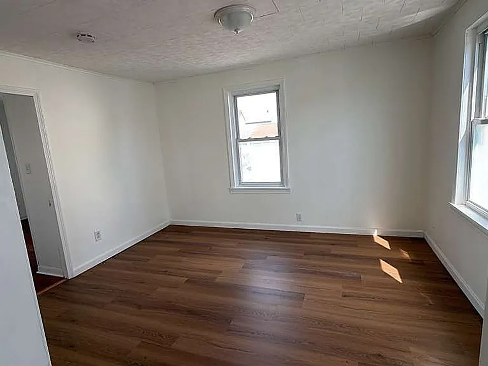 84-88 Orange St