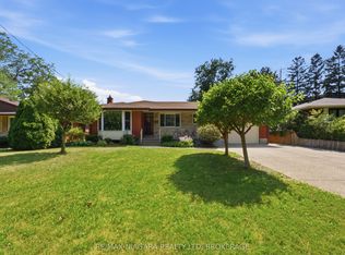 11 Richelieu Dr, Saint Catharines, ON L2M2B7