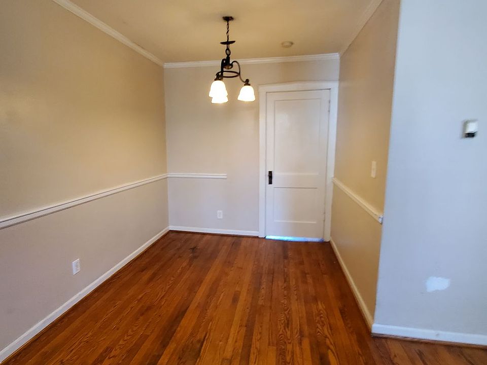 2nd image of 525 North St #1