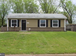 226 W Ash Rd, Sterling, VA 20164