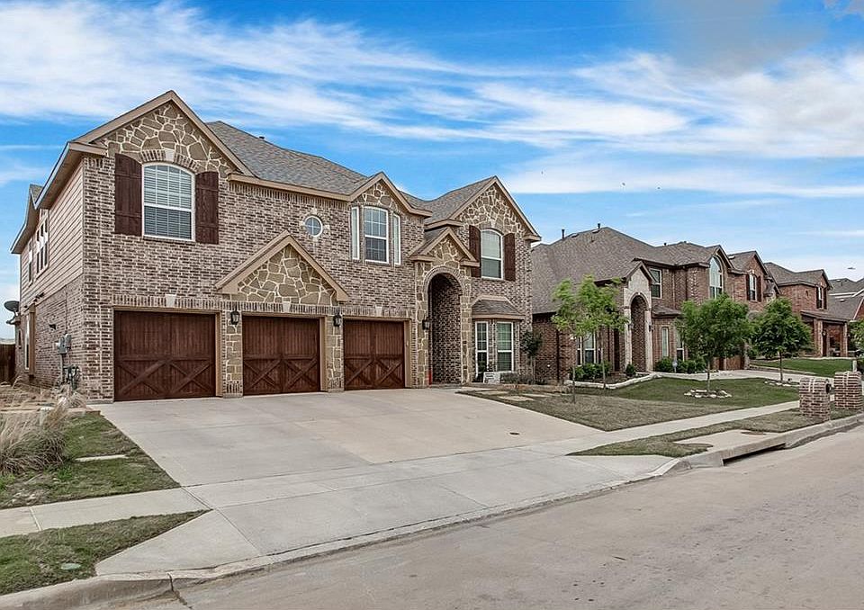 1st image of 8729 Hornbeam Dr