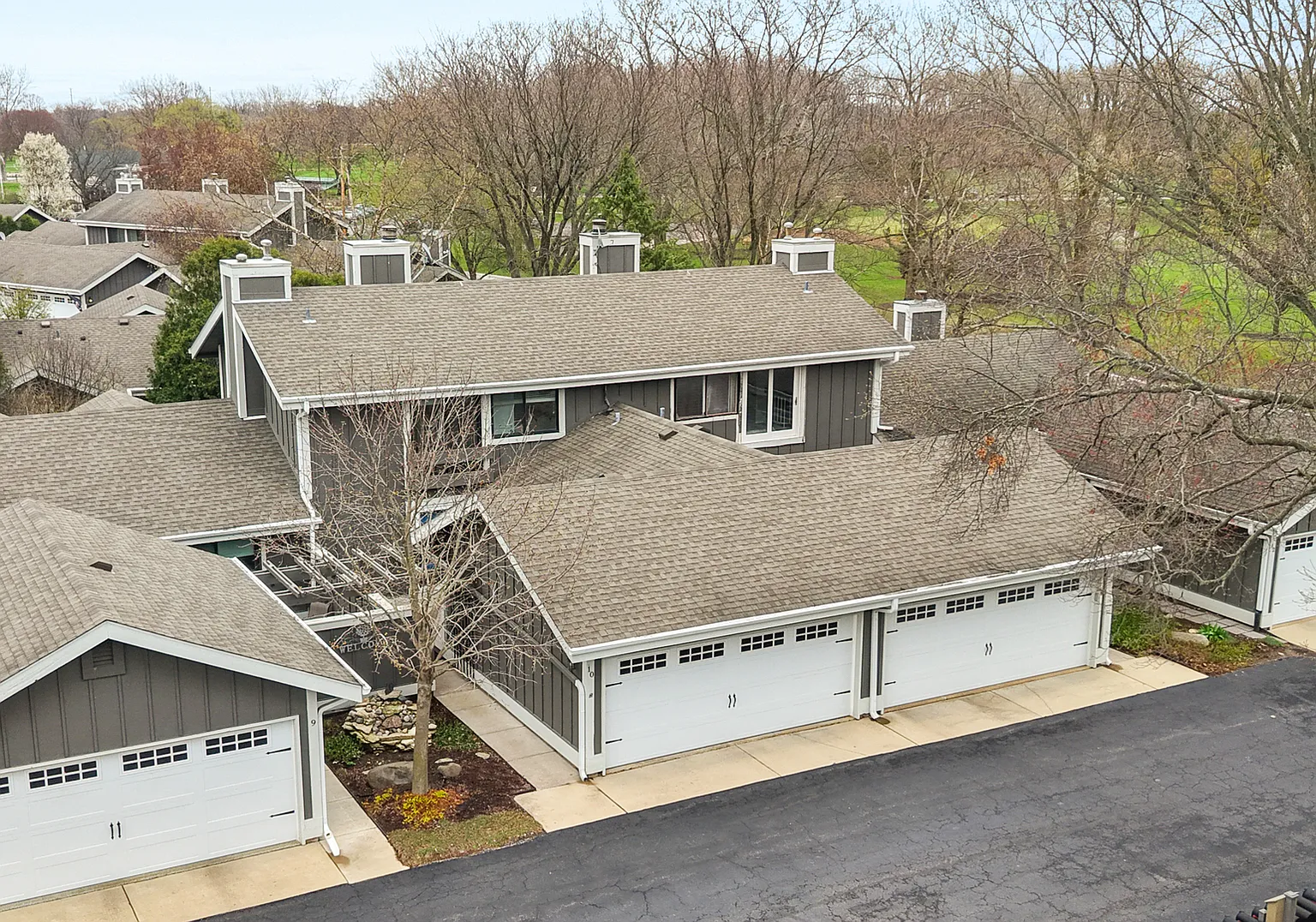 10 W Windsor Ct photo 1