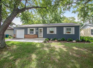 927 W Water St, New Buffalo, MI 49117