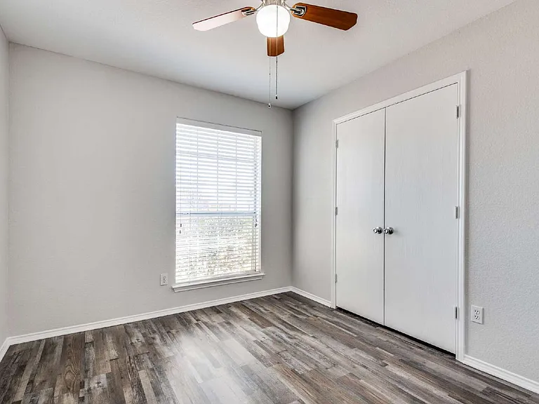 3111 Ponds Edge Trl — Photo 14