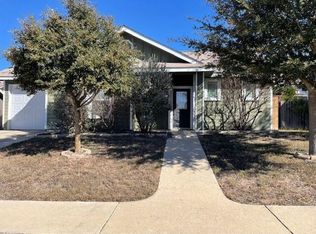 121 Ivy Ln, Kerrville, TX 78028