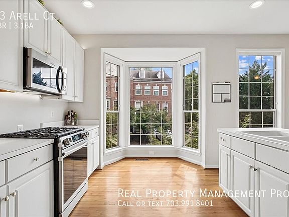 2nd image of 33 Arell Ct
