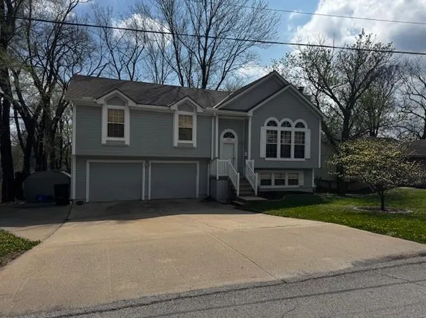 10007 E 70th Ter, Raytown, MO 64133