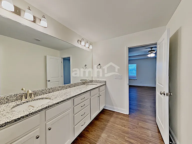 256 Lake Vista Dr — Photo 16