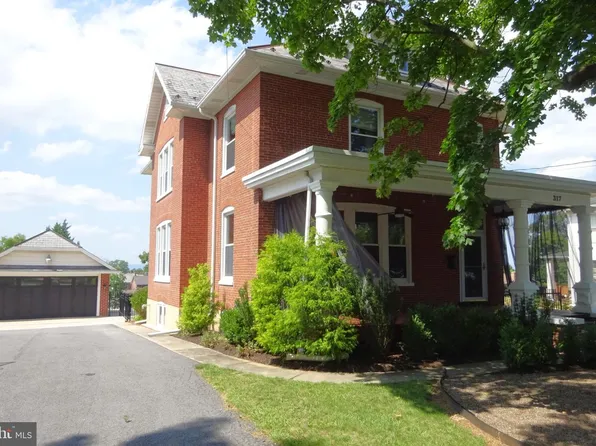 317 S Ridge Ave, Greencastle, PA 17225