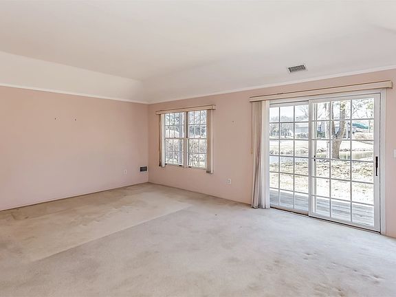5th image of 166 Lakebridge Dr N #166