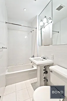 Rented by Bond New York | media 19