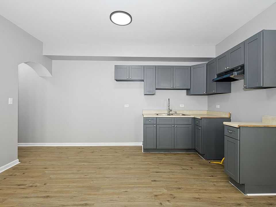 2nd image of 8012 S Ashland Ave #3